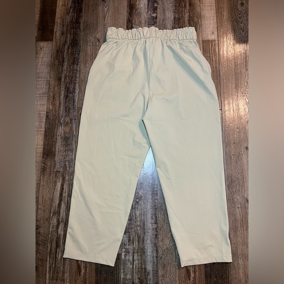 Lululemon Stretch High Rise Crop 23" in Trench Women’s Size 8 - Picture 6 of 8